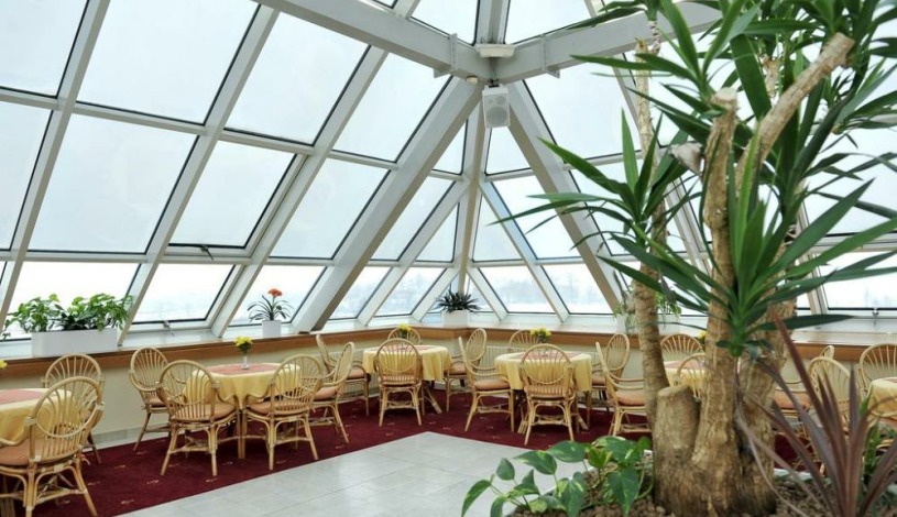 Lázeňský hotel PYRAMIDA I Františkovy Lázně